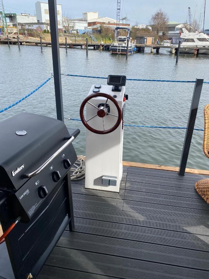 Bådhotel Premium Hausboot Sonneninsel *